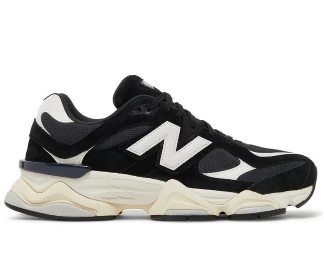 9060 BLACK & WHITE